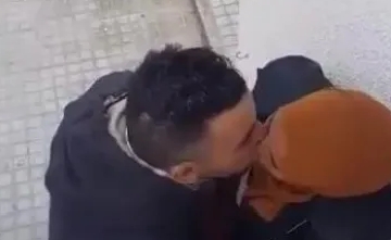 طالبة جامعية مغربية تمارس الجنس مع زميلها - سكس مغربي