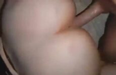 سكس جزائري محلي نيك عنيف وضرب على الترمة - سكس عربي