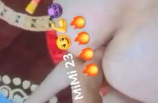 سكس جزائري شيكورة من عنابة تدخل ايدها في ترمة صاحبها - سكس عربي